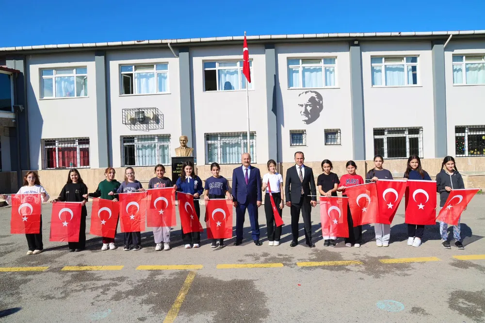 Başkan Büyükgöz Okulları Ziyaret Etti