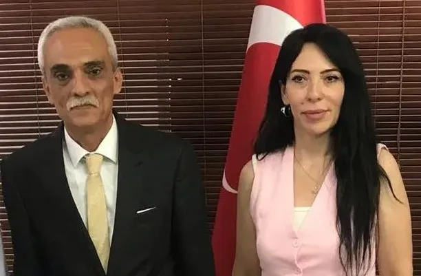 Özkara siyaset sahnesine geri döndü