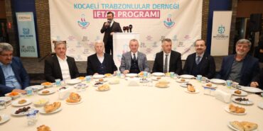 Başkan Büyükakın, Ağrı ve Trabzon il derneklerinin iftar programına katıldı (4)